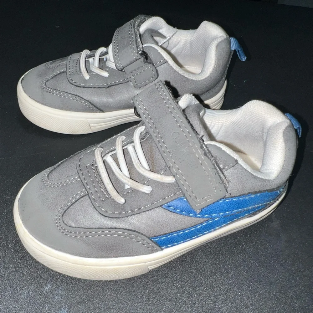 OshKosh B'gosh Kids Sneakers in Gray and Blue‎ toddler size 5 shoes